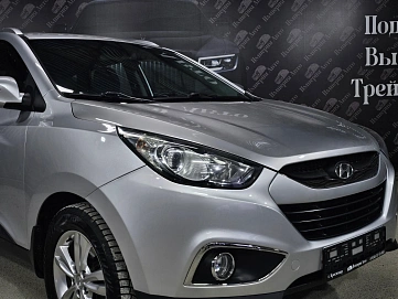 Hyundai ix35, 2012г, передний привод, автомат