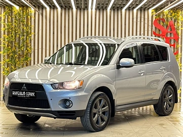 Mitsubishi Outlander, 2010г, полный привод, вариатор