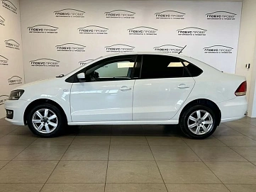 Volkswagen Polo, 2016г, передний привод, механика