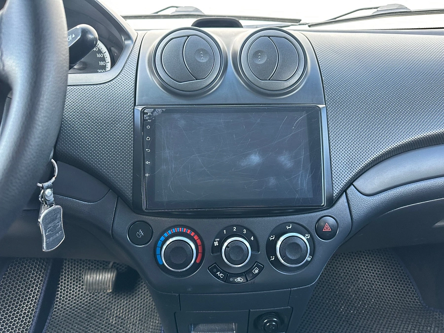 Chevrolet Aveo, 2011г., передний привод, автомат