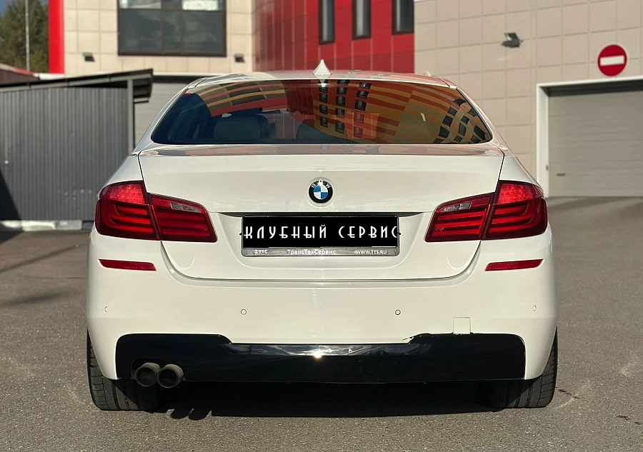 BMW 5 серии, 2010г., задний привод, автомат