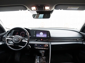 Hyundai Elantra, 2021г, передний привод, автомат