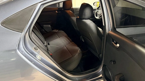 Hyundai Solaris, 2017г, передний привод, автомат