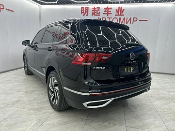 Volkswagen Tiguan, 2022г, передний привод, робот