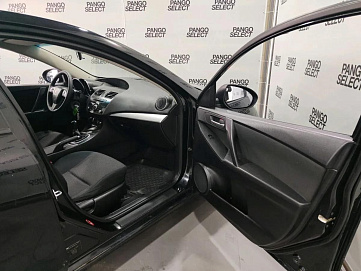 Mazda , 2011г., передний привод, механика
