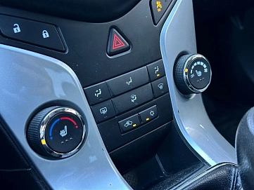 Chevrolet Cruze, 2013г, передний привод, механика