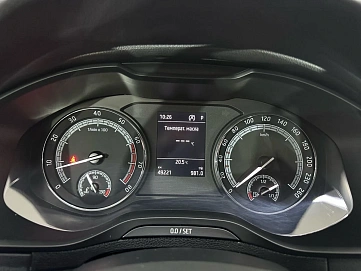 Skoda Karoq, 2021г, полный привод, робот