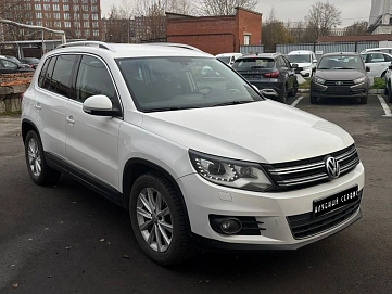 Volkswagen Tiguan, 2011г, полный привод, автомат