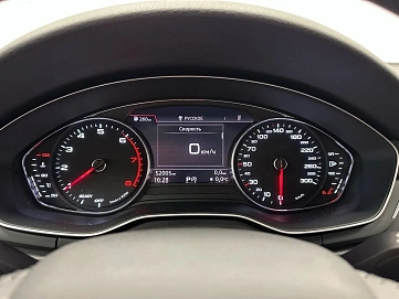 Audi A4, 2019г., передний привод, автомат