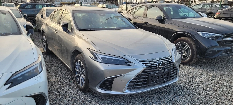 Lexus ES, 2025г., передний привод, вариатор