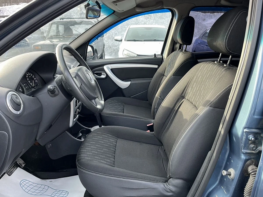 Renault Sandero, 2011г., передний привод, автомат
