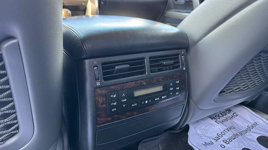 Toyota Land Cruiser, 2010г., полный привод, автомат