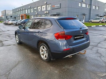 BMW X1, 2010г, передний привод, автомат