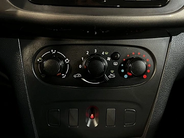 Renault Logan, 2014г., передний привод, механика