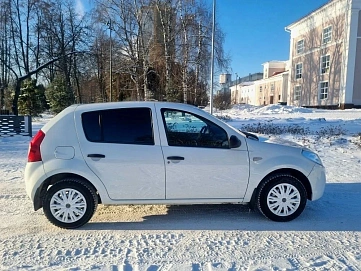 Renault Sandero, 2014г, передний привод, механика