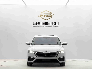 Skoda Octavia, 2023г, передний привод, робот