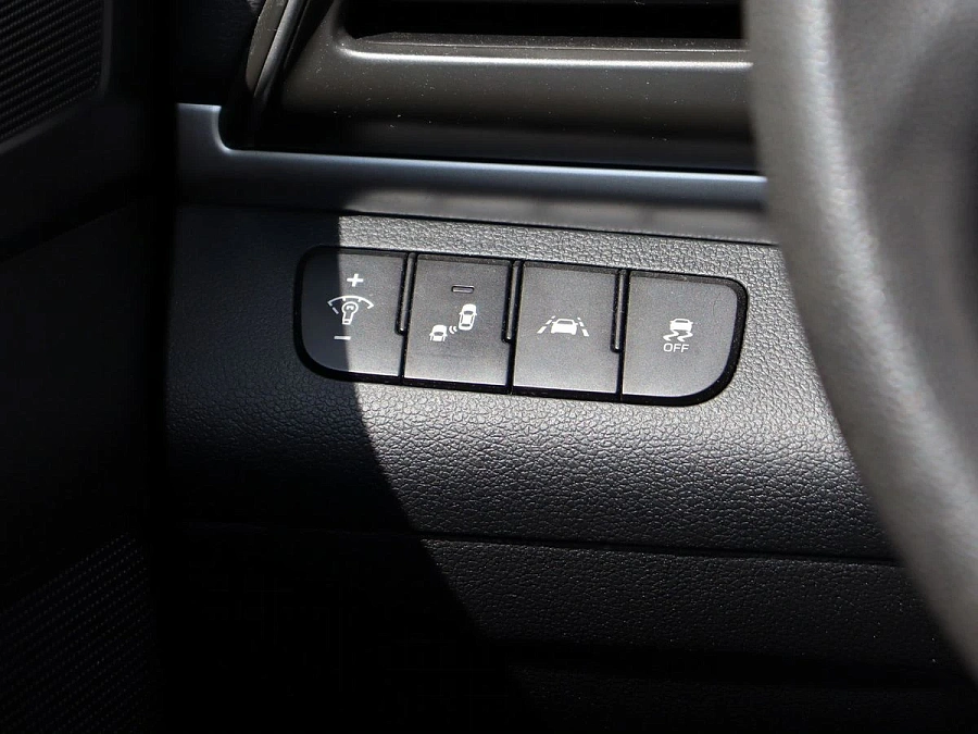 Hyundai Elantra, 2019г., передний привод, автомат