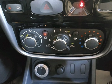 Renault Duster, 2012г, полный привод, механика