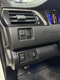 Toyota Camry, 2015г, передний привод, автомат