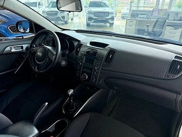 Kia Cerato, 2012г, передний привод, механика