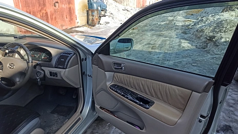 Toyota Camry, 2003г, передний привод, автомат