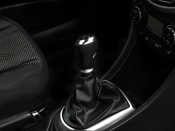 Hyundai Solaris, 2011г, передний привод, механика