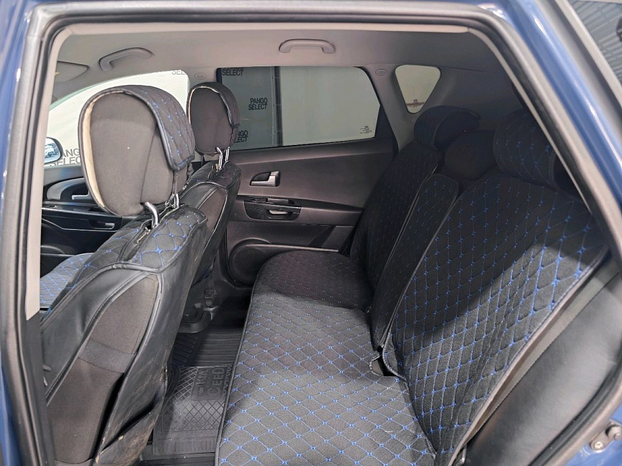 Kia , 2010г., передний привод, автомат