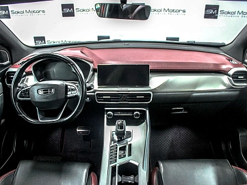 Geely Coolray, 2021г, передний привод, робот
