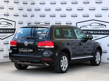 Volkswagen Touareg, 2005г, полный привод, автомат