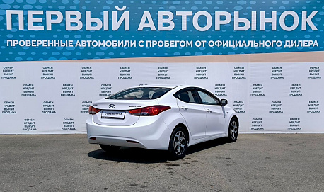 Hyundai Elantra, 2013г, передний привод, механика
