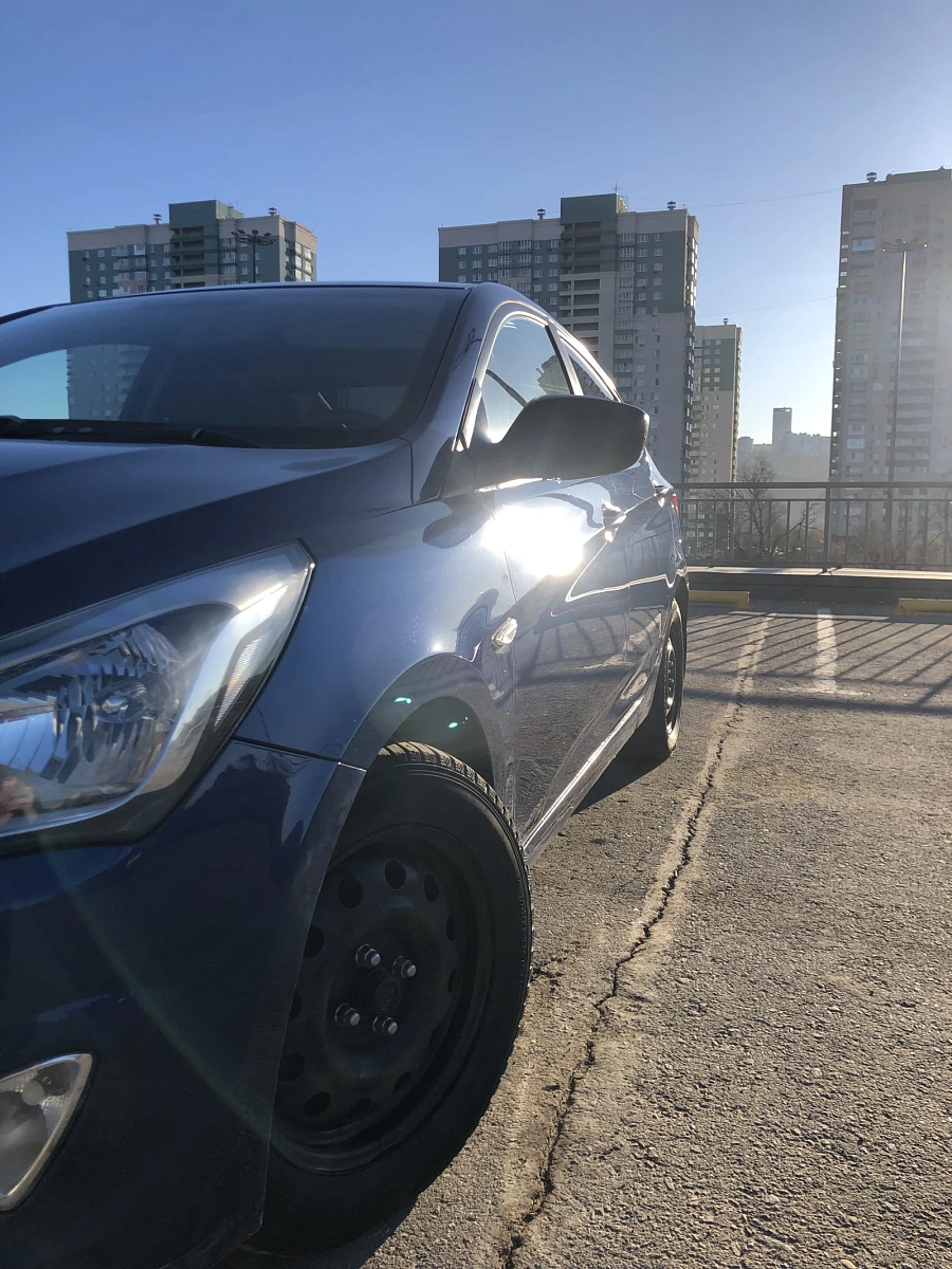 Hyundai Solaris, 2015г., передний привод, автомат