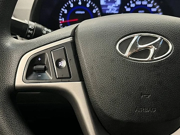 Hyundai Solaris, 2015г, передний привод, автомат