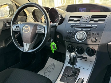 Mazda 3, 2011г, передний привод, автомат
