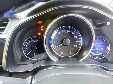 Honda Fit, 2015г, передний привод, вариатор