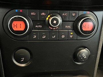 Nissan Qashqai, 2008г, передний привод, механика