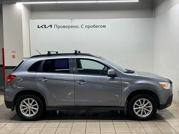 Mitsubishi ASX, 2012г, передний привод, вариатор