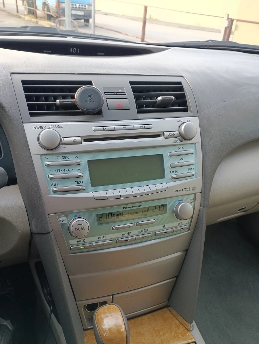 Toyota Camry, 2006г., передний привод, автомат