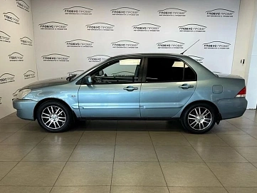Mitsubishi Lancer, 2005г, передний привод, механика