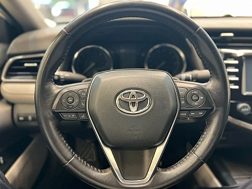 Toyota Camry, 2020г, передний привод, автомат