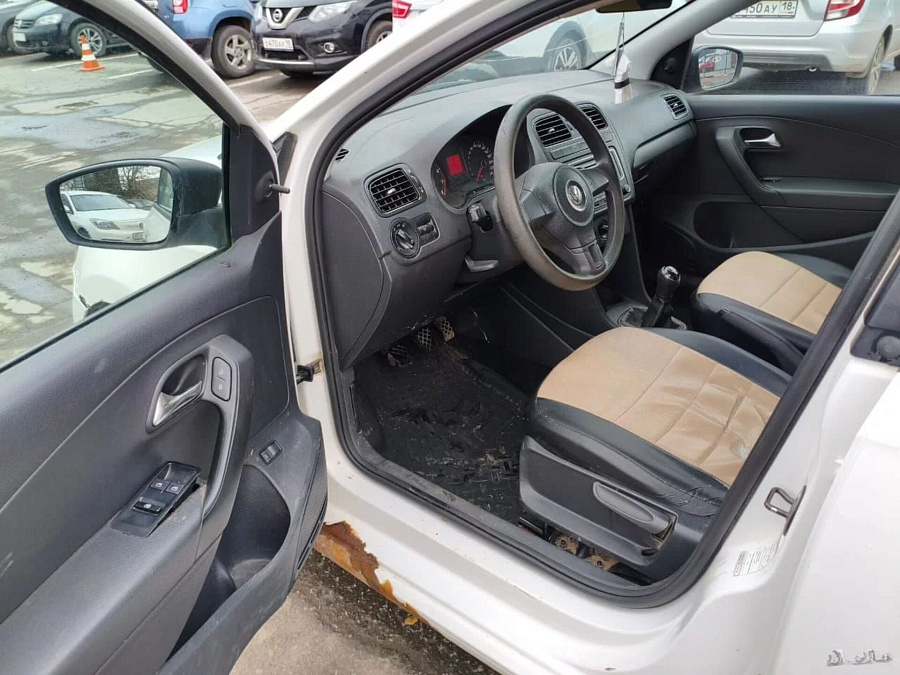 Volkswagen Polo, 2013г., передний привод, механика