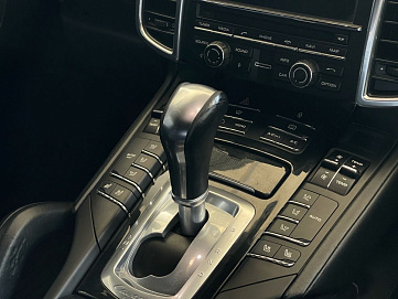 Porsche Cayenne, 2012г, полный привод, автомат