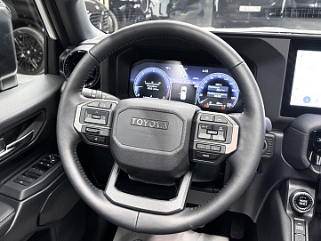 Toyota Land Cruiser Prado, 2024г, полный привод, автомат