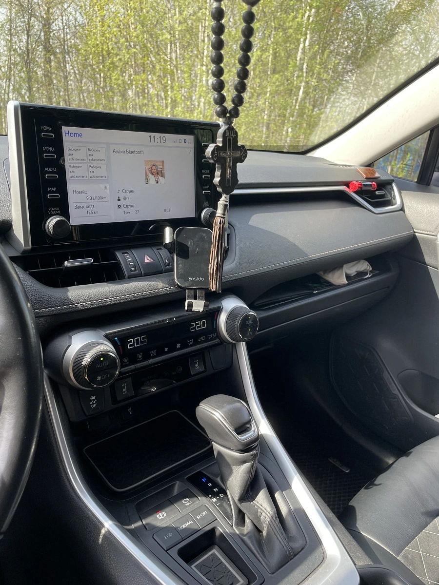 Toyota RAV4, 2021г., передний привод, вариатор