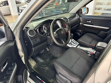 Suzuki Grand Vitara, 2010г, полный привод, автомат