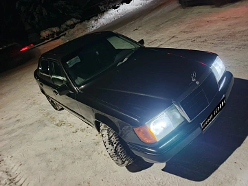 Mercedes-Benz E-Класс, 1992г, задний привод, механика