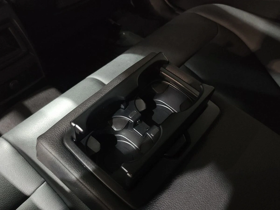 BMW 3 серии, 2015г., задний привод, автомат