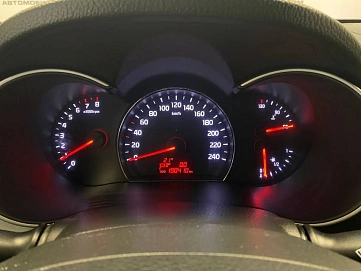 Kia Sorento, 2013г, передний привод, автомат