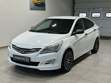 Hyundai Solaris, 2015г, передний привод, автомат
