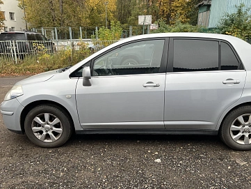Nissan Tiida, 2008г, передний привод, автомат