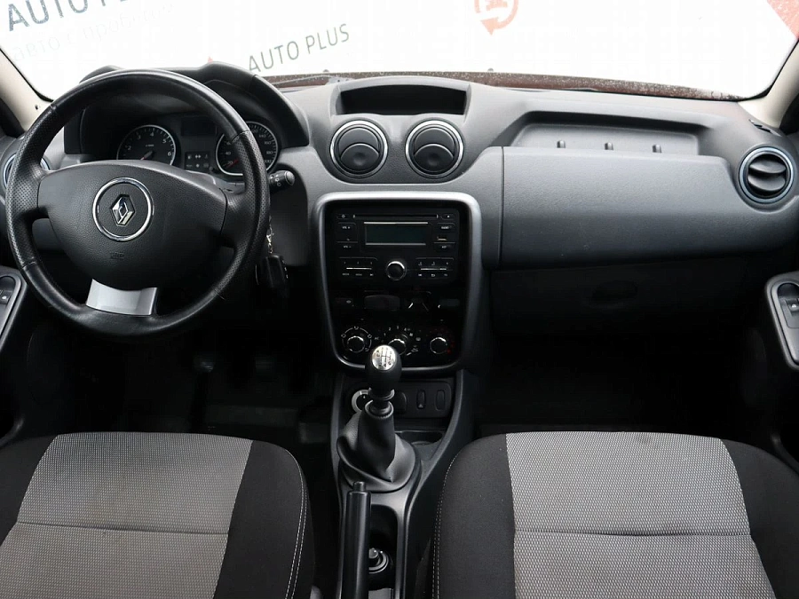 Renault Duster, 2013г., полный привод, механика
